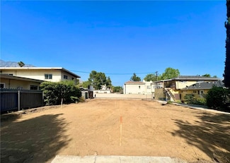 1210 N Altadena Dr, Pasadena, CA 91107