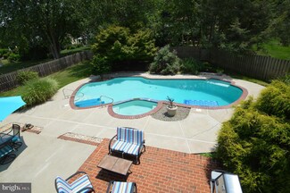 627 Woodcrest Ave, Lititz, PA 17543
