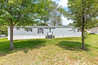 31 Park Ln, Arundel, ME 04046