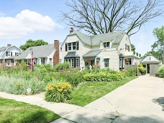 1313 Wall St, Port Huron, MI 48060
