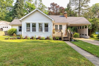 614 Hutchinson St, Kalamazoo, MI 49008