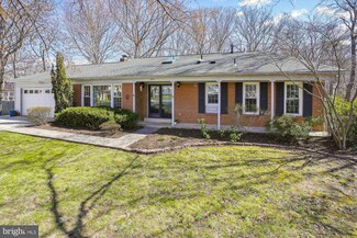 7801 Braemar Way, Springfield, VA 22153