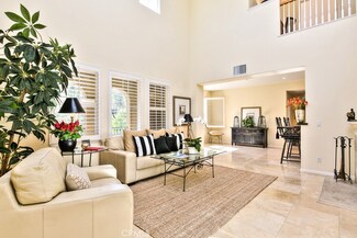 107 Roadrunner, Irvine, CA 92603