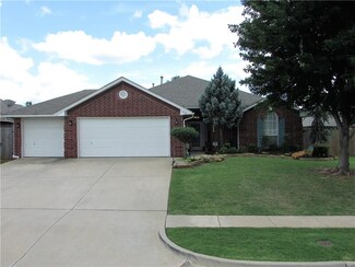 1204 Broone Dr, Norman, OK 73071