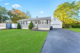6 Doreen Dr, Westerly, RI 02891