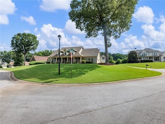 11 Stillwater Way, Hoschton, GA 30548