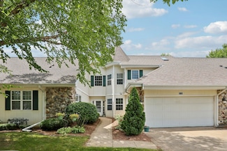 5720 Steeplechase Dr, Waunakee, WI 53597