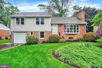 255 Folkstone Way, York, PA 17402