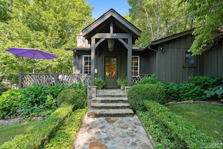 82 Azalea Rd, Highlands, NC 28741