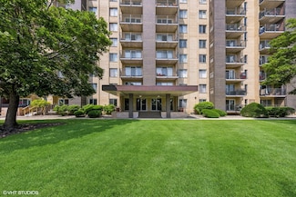 5400 Walnut Ave Unit 214, Downers Grove, IL 60515
