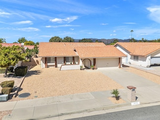 2050 Silver Oak Way, Hemet, CA 92545