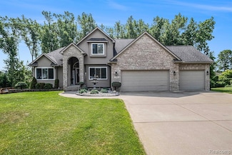 2390 Torrey Grove Ct Unit 14, Fenton, MI 48430