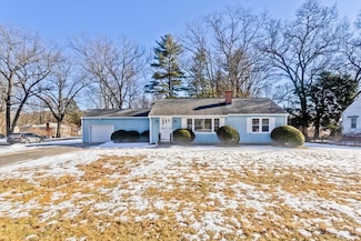 524 Dewey St, West Springfield, MA 01089