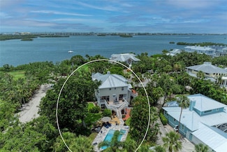 8963 Fishermens Bay Dr, Sarasota, FL 34231