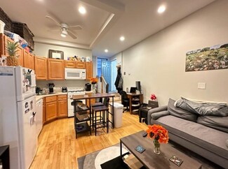 204 Endicott St Unit 1, Boston, MA 02113