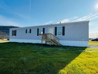 320 Rock View Ln, Burlington, PA 18848