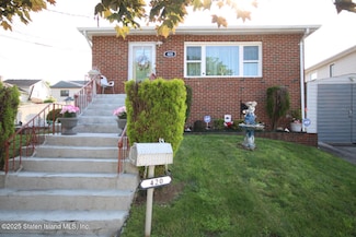 420 Getz Ave, Staten Island, NY 10312