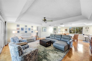 261 Memory Ln Unit 4, Naples, FL 34112