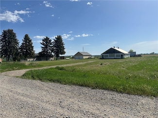 2655 N 13th Rd, Worden, MT 59088