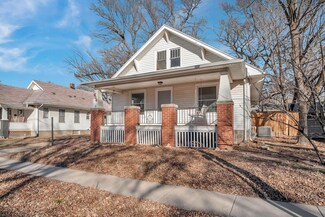 606 N High St, Newton, KS 67114
