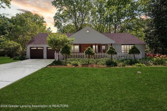 4264 Greenwood Dr, Okemos, MI 48864