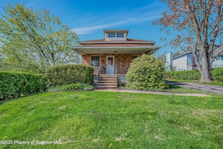 108 Armstrong Ave, Clarks Green, PA 18411