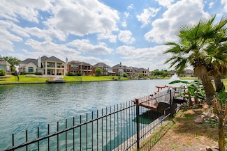 18103 Darling Point Ct, Cypress, TX 77429