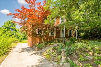 5934 Barnes Ave, Bethel Park, PA 15102
