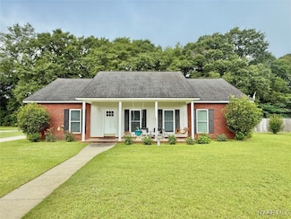 290 Rose Ave, Hartford, AL 36344