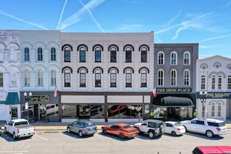 121 N Poplar St, Paris, TN 38242