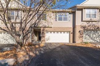 8382 Cedarview Cir, Savage, MN 55378