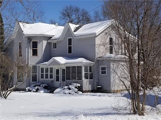 127 W Cedar St Unit 4, Chippewa Falls, WI 54729