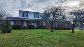 1425 Royal Oak Dr, Mansfield, OH 44906