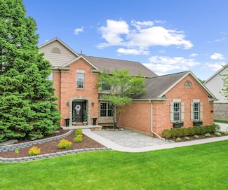 1150 Heatherlea Ct, Canton, MI 48188
