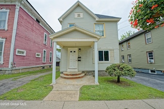69 E Main St, Johnstown, NY 12095