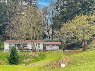 1020 Azalea Glen Rd, Azalea, OR 97410