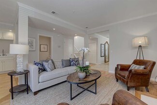 600 Willow Rd Unit 5, Menlo Park, CA 94025