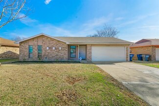2738 Town Dr N, Lancaster, TX 75134