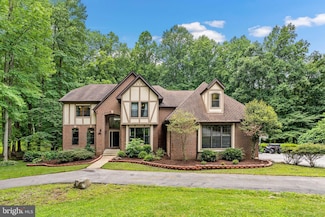 5722 Courtney Dr, Lothian, MD 20711