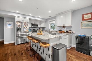 297 D St Unit 4, Boston, MA 02127