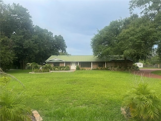 949 Shadow Oaks Rd, Kissimmee, FL 34744