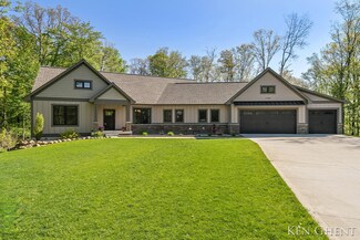 13368 Lilypine Dr, Marne, MI 49435
