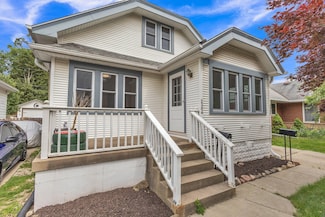 2364 S 81st St, Milwaukee, WI 53219