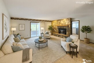 401 S Apple St, Shickley, NE 68436