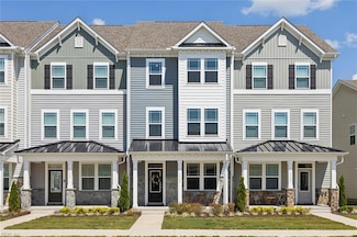 1544 Stanford Ln, Newport News, VA 23608