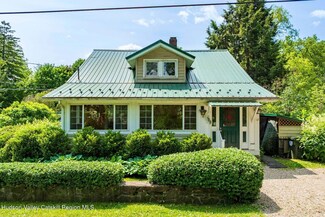 12 Tremper Ave, Phoenicia, NY 12464