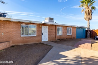 6524 E Hawk Dr, Tucson, AZ 85730