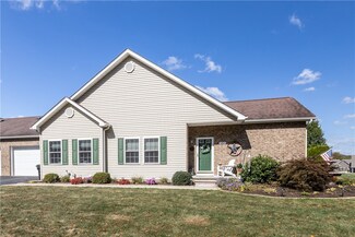 122 Hidden Springs Dr, Ellwood City, PA 16117