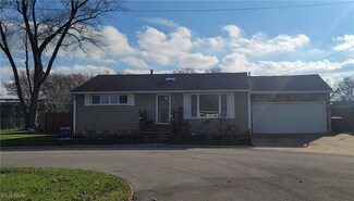 709 Lucille Dr, Elyria, OH 44035
