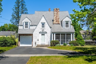 40 Fenimore Blvd, Springfield, MA 01108